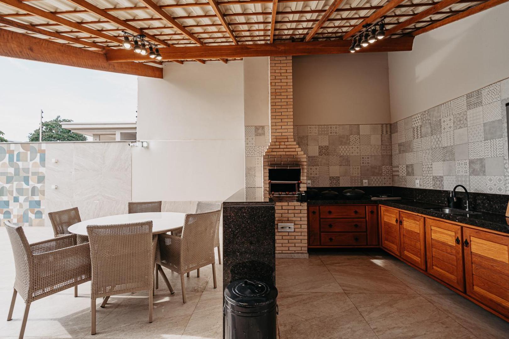 Casadecastelhanos, Quadra Do Mar De Castelhanos, 4 Suites Com Ar, Churrasqueira, Piscina, Hidromassagem, Cozinha Integrada Gourmet Ideal Para Familia E Amigos Anchieta  Exterior foto