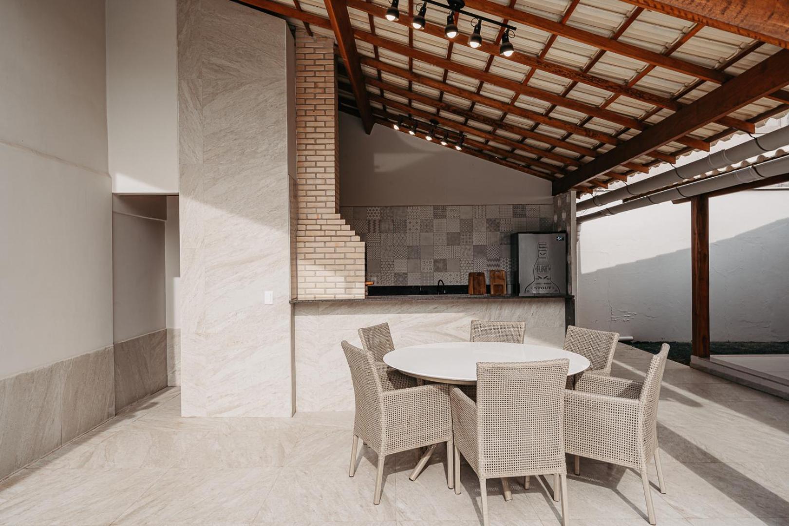Casadecastelhanos, Quadra Do Mar De Castelhanos, 4 Suites Com Ar, Churrasqueira, Piscina, Hidromassagem, Cozinha Integrada Gourmet Ideal Para Familia E Amigos Anchieta  Exterior foto